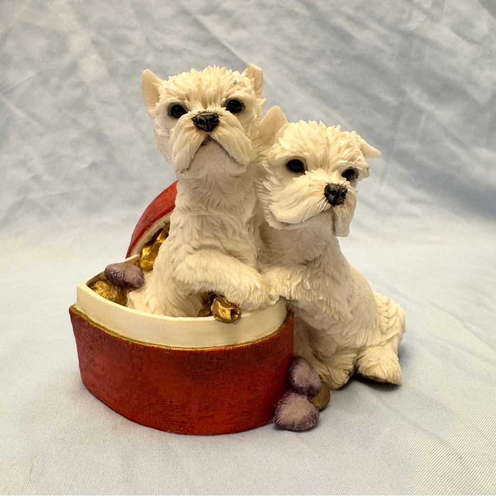 Country Artists “Westie Pair in Heart Shaped Box” 02260 West Highland Terrier
